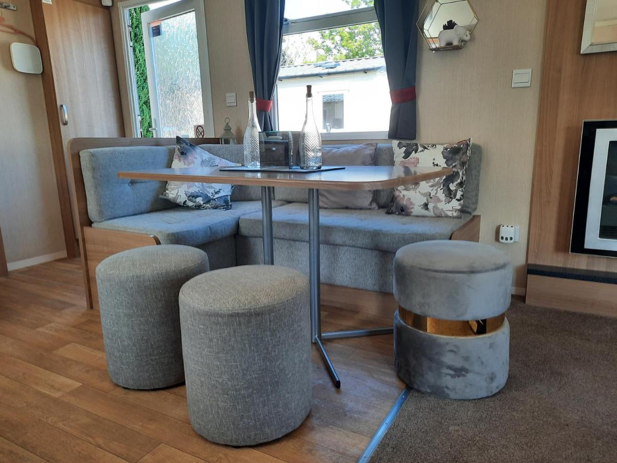 Haggerston Castle 3 Bedroom Deluxe Holiday Home Cheswick  المظهر الخارجي الصورة