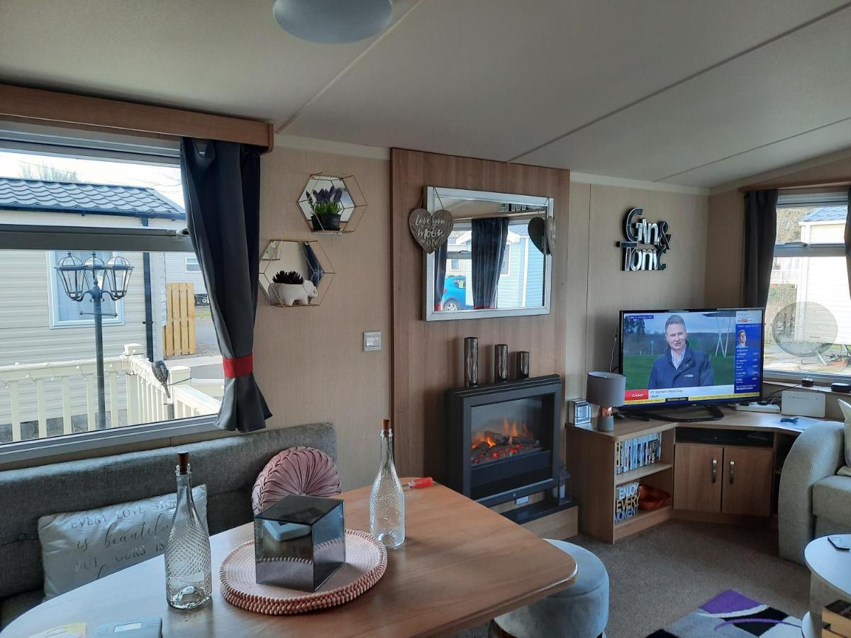Haggerston Castle 3 Bedroom Deluxe Holiday Home Cheswick  المظهر الخارجي الصورة